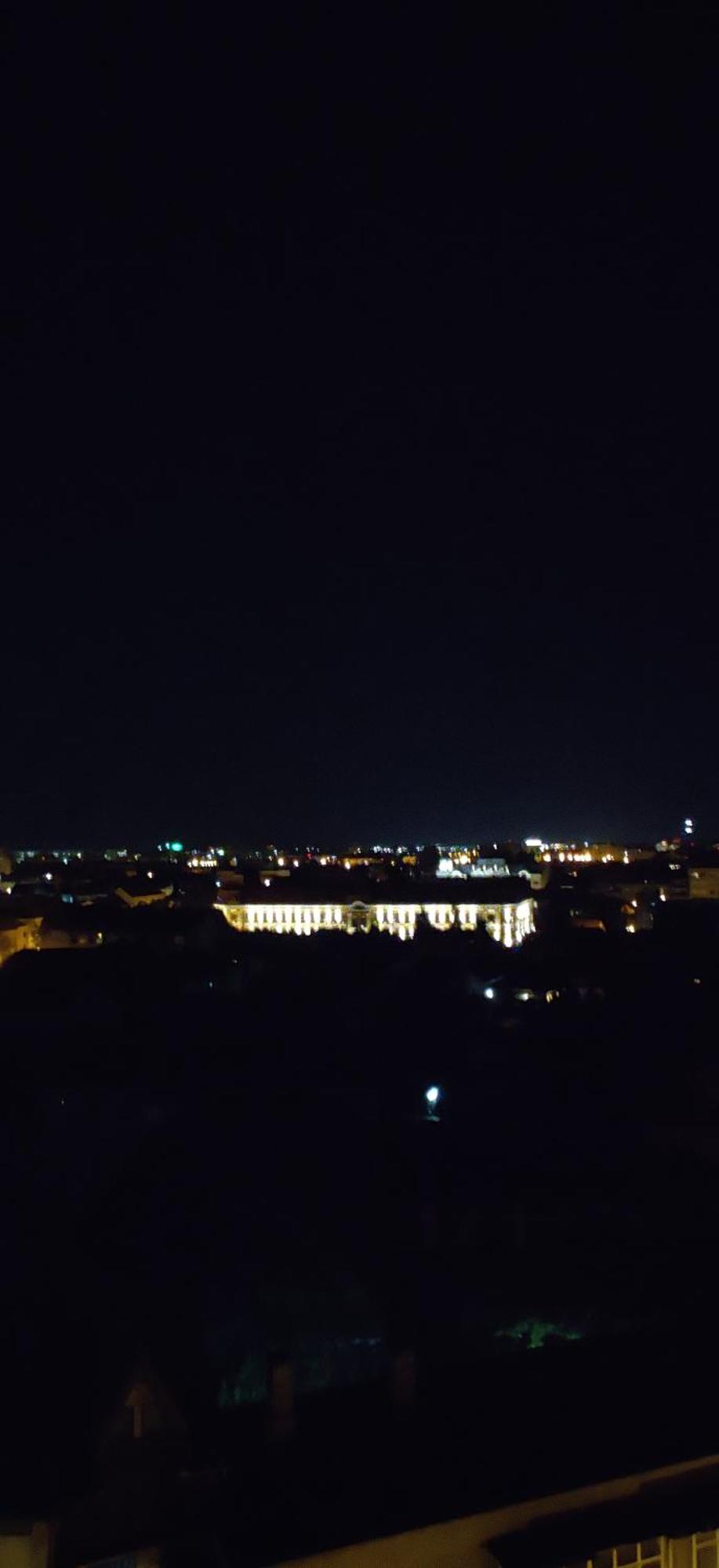 Over The City Орадеа Екстериор снимка